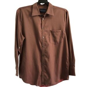 Long sleeve button down dress shirt modern fit